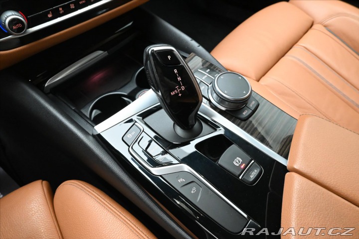 BMW 5 3,0 530d 195 kW xDrive SP 2019