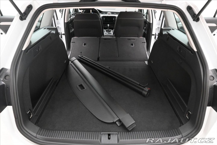 Volkswagen Passat 2,0 TDI 110 kW DSG Busine 2022