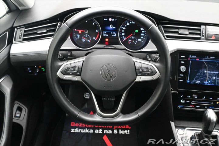 Volkswagen Passat 2,0 TDI 110 kW DSG Busine 2022