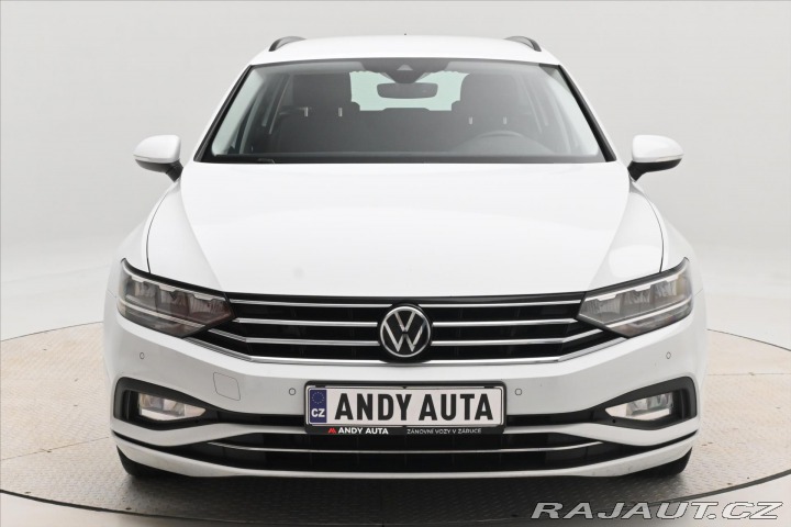 Volkswagen Passat 2,0 TDI 110 kW DSG Busine 2022