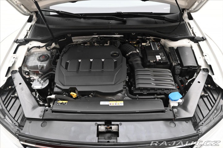 Volkswagen Passat 2,0 TDI 110 kW DSG Busine 2022