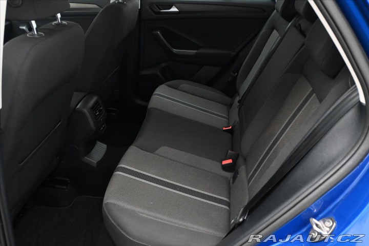 Volkswagen T-Roc 1,5 TSI 110kW DSG Navi Zá 2020