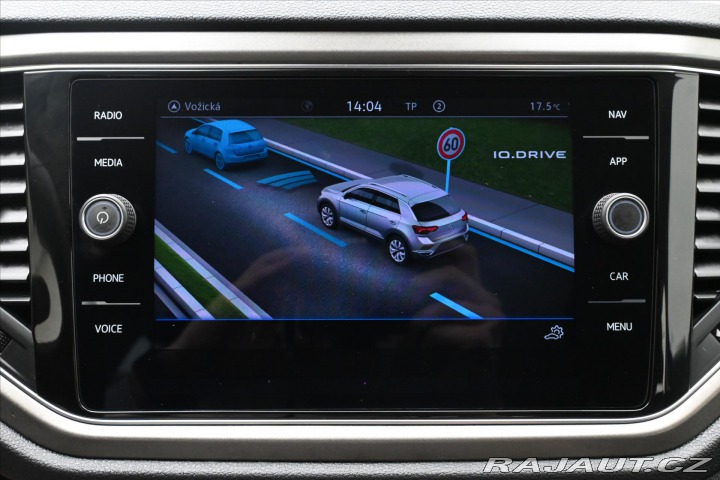 Volkswagen T-Roc 1,5 TSI 110kW DSG Navi Zá 2020