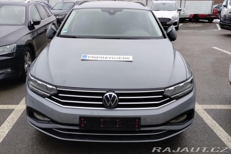 Volkswagen Passat 2,0 TDI 110 kW DSG Busine