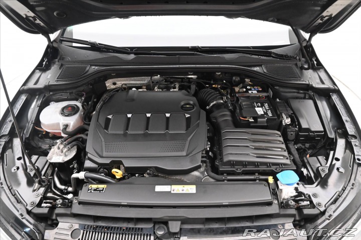 Volkswagen Golf 2,0 TDI 110 kW DSG Busine 2022