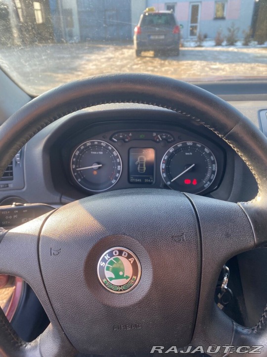 Škoda Octavia 2,0   II 110kw 1800