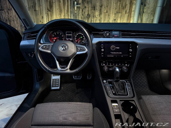 Volkswagen Passat 1,5   TSI 110kW DSG R-Lin 2020