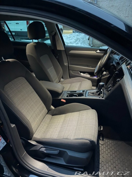 Volkswagen Passat 1,5   TSI 110kW DSG R-Lin 2020