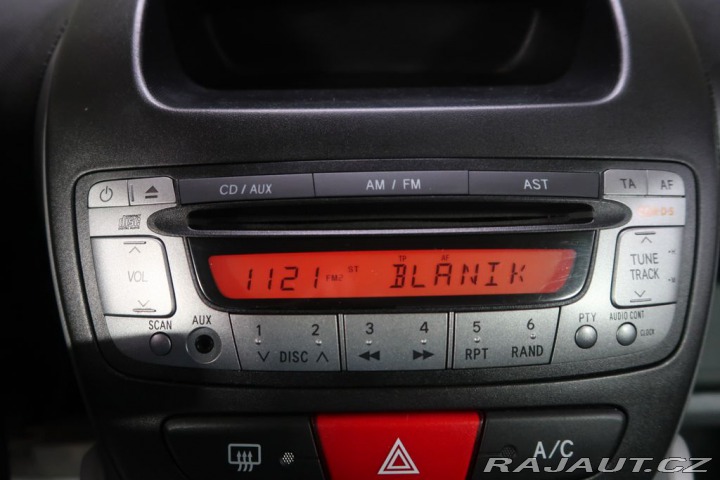 Peugeot 107 1.0i,CZ,50kW,Manuál 2010