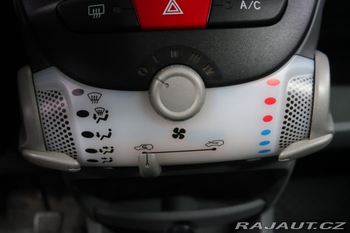 Peugeot 107 1.0i,CZ,50kW,Manuál 2010