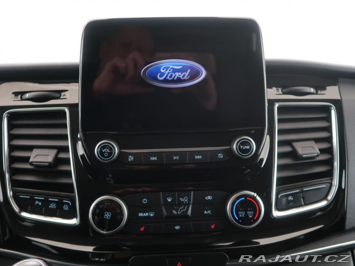 Ford Tourneo Custom 2.0TDCi,CZ,8Míst,Titanium 2022