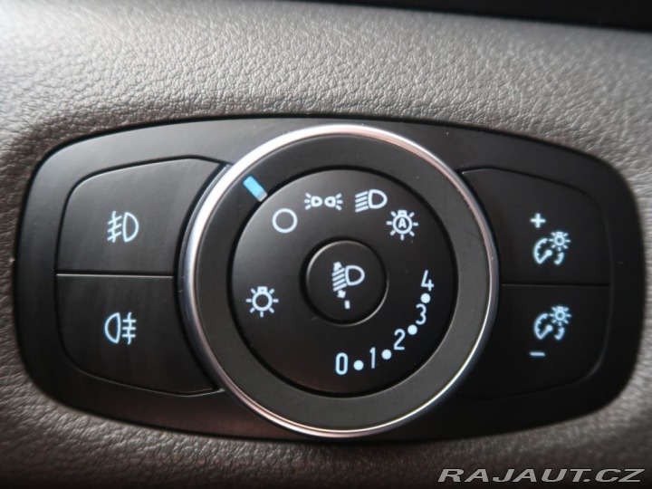 Ford Tourneo Custom 2.0TDCi,CZ,8Míst,Titanium 2022