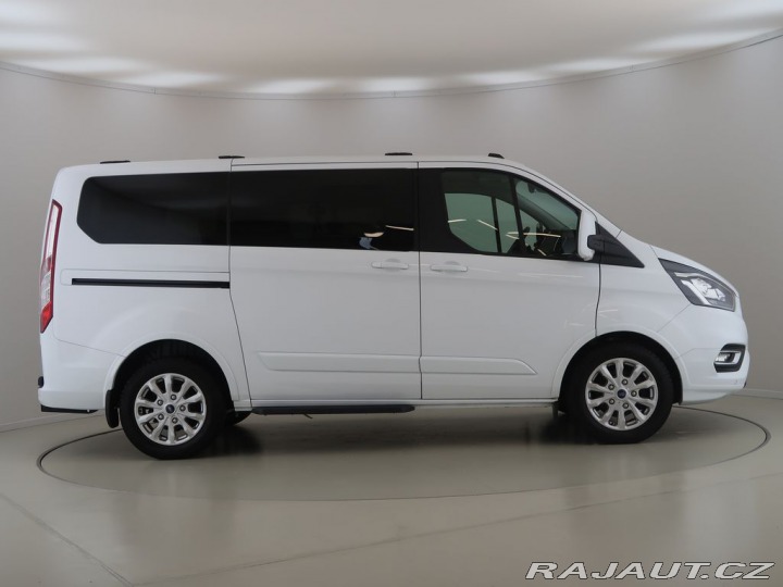 Ford Tourneo Custom 2.0TDCi,CZ,8Míst,Titanium 2022