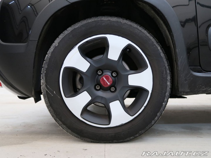 Fiat Panda 1.0HYBRID,52kW,CROSS,MAN6 1800