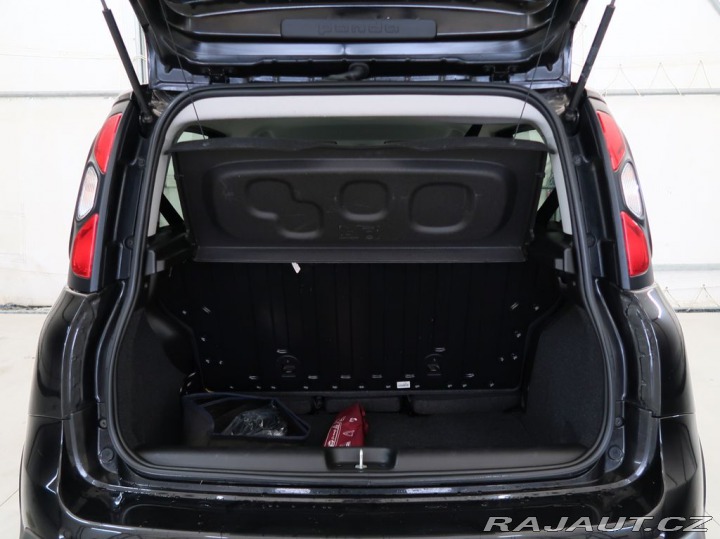 Fiat Panda 1.0HYBRID,52kW,CROSS,MAN6 1800