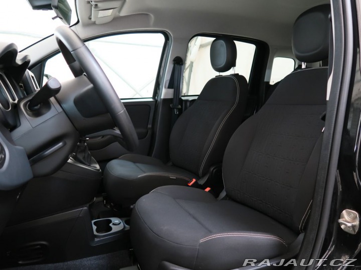 Fiat Panda 1.0HYBRID,52kW,CROSS,MAN6 1800