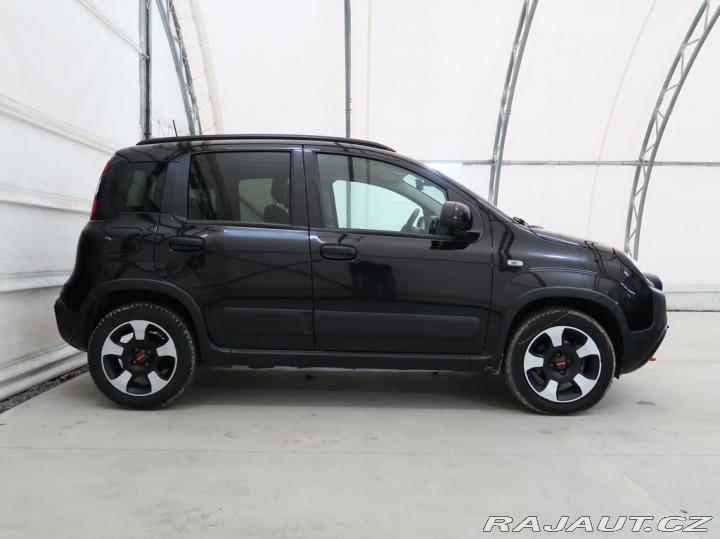 Fiat Panda 1.0HYBRID,52kW,CROSS,MAN6 1800