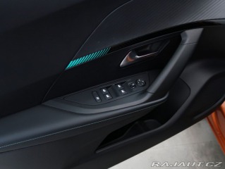 Peugeot 2008 1.2PureTech,74kW,ALLURE,M 1800