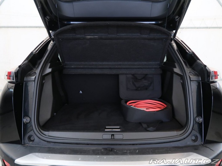 Peugeot 2008 ELECTRO,100kW,ALLURE,50kW 1800