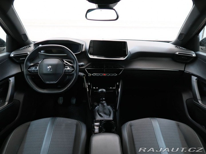 Peugeot 2008 1.2PureTech,74kW,ALLURE,M 1800