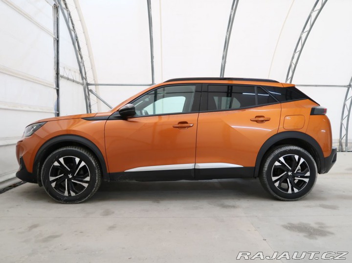 Peugeot 2008 1.2PureTech,74kW,ALLURE,M 1800