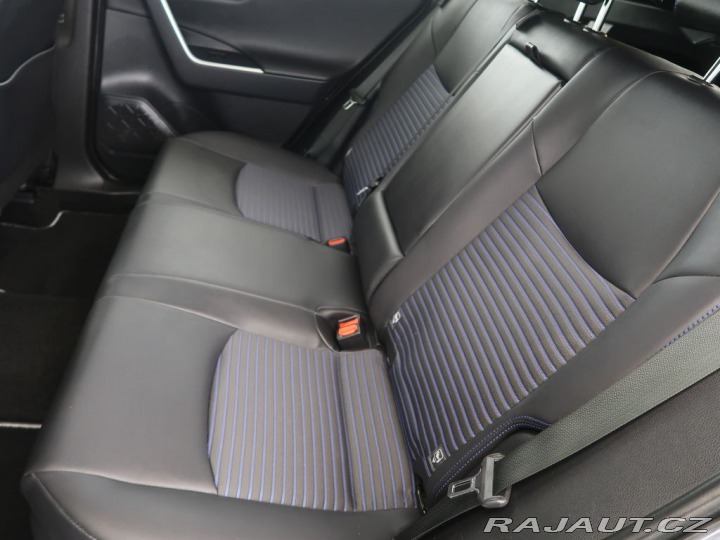 Toyota RAV4 2.5Hybrid4x4,CZ,1Maj,Sele 2022