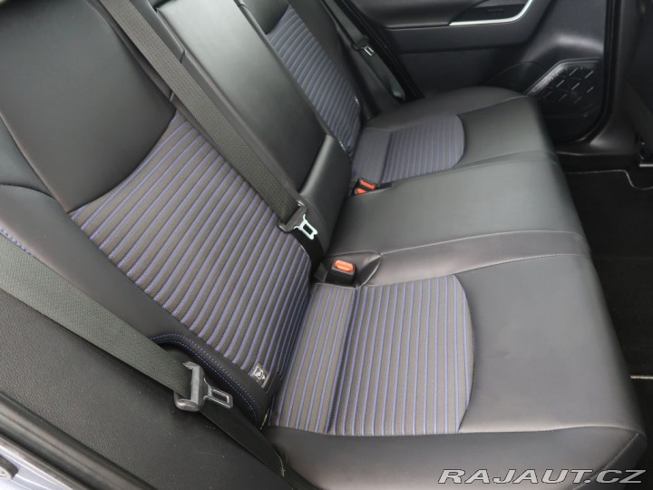 Toyota RAV4 2.5Hybrid4x4,CZ,1Maj,Sele 2022