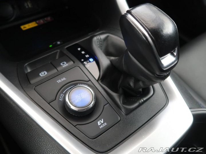 Toyota RAV4 2.5Hybrid4x4,CZ,1Maj,Sele 2022