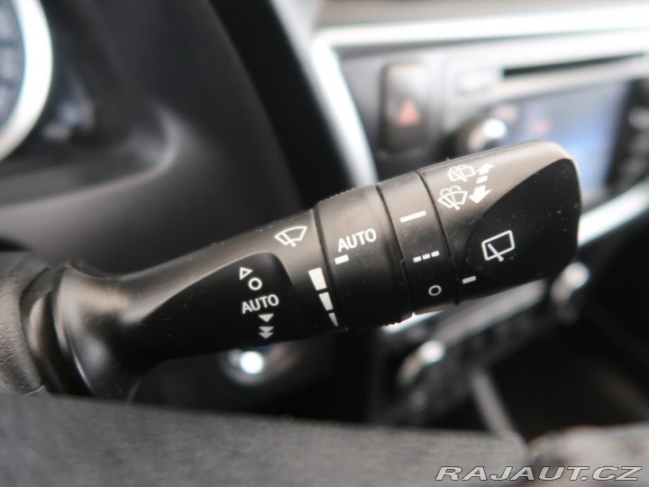 Toyota Auris 1.6Valvematic,97kW,CZ,Act 2015