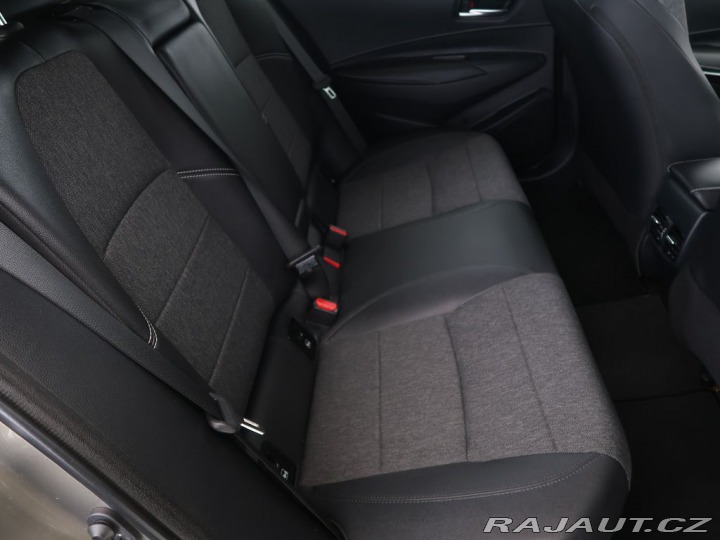 Toyota Corolla 1.8Hybrid,CZ,1Maj,Comfort 2023