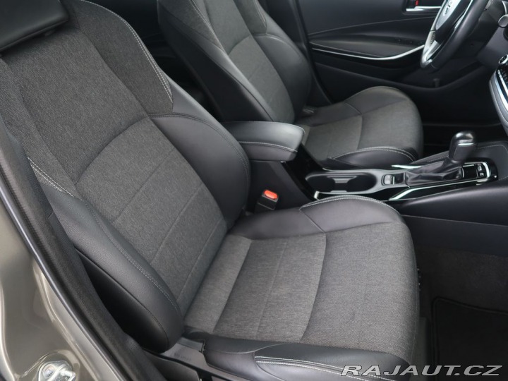 Toyota Corolla 1.8Hybrid,CZ,1Maj,Comfort 2023