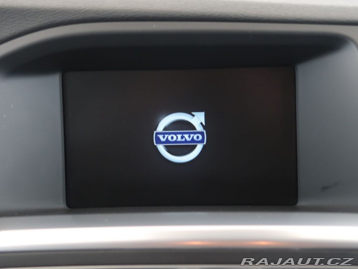 Volvo V60 2.0D4,110kW,Manuál 2016