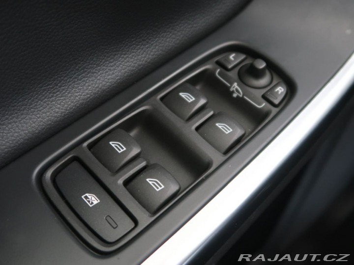Volvo V60 2.0D4,110kW,Manuál 2016