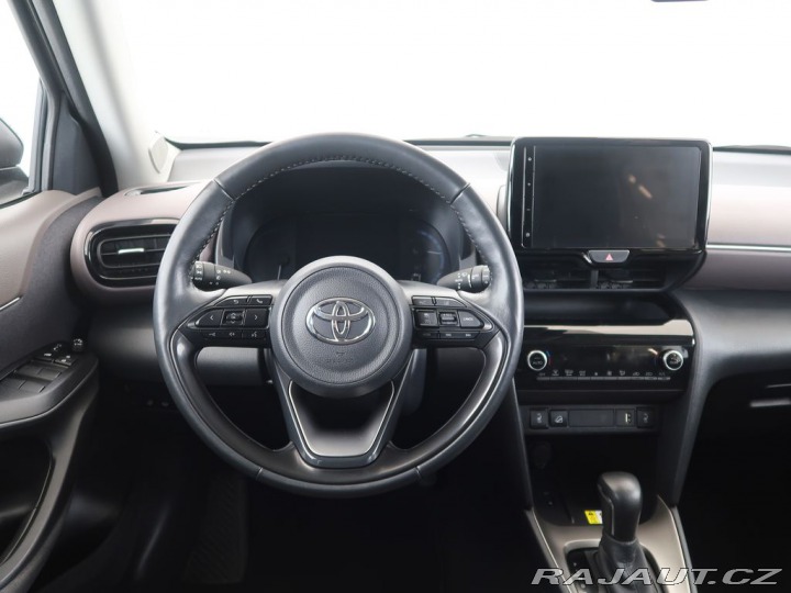 Toyota Yaris Cross 1.5Hybrid,CZ,1Maj,Executi 2023