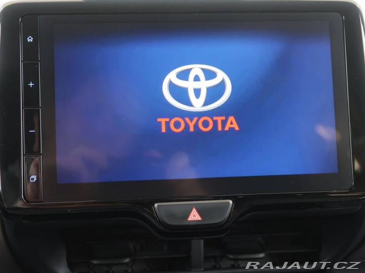Toyota Yaris Cross 1.5Hybrid,CZ,1Maj,Executi 2023