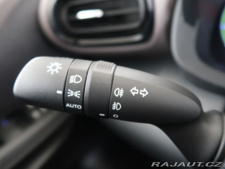 Toyota Yaris Cross 1.5Hybrid,CZ,1Maj,Executi 2023