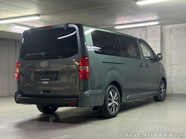 Toyota ProAce Verso L2 Family 2.0 AT 2026