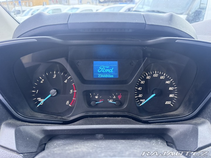 Ford Tourneo Custom 2,0D 125KW 8 MÍST TITAN 2018