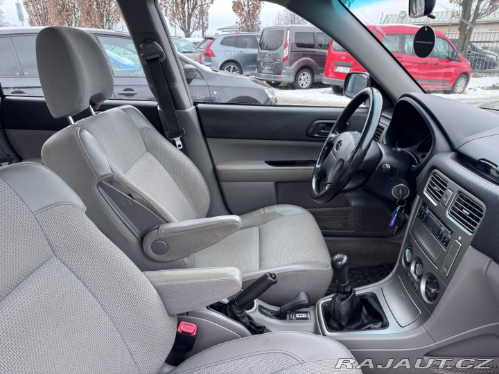 Subaru Forester 4X4 2,0i 92 KW TAŽNÉ 1MAJ 2003