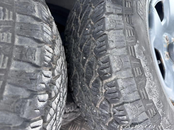 Subaru Forester 4X4 2,0i 92 KW TAŽNÉ 1MAJ 2003