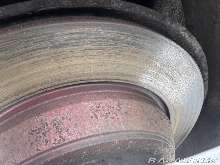 Mercedes-Benz M ML 320 3,0D V6 165KW ČR 2005