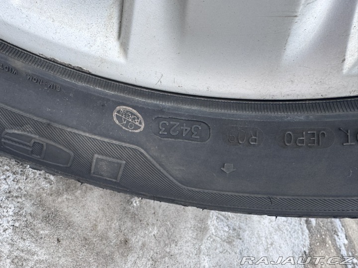 Mercedes-Benz M ML 320 3,0D V6 165KW ČR 2005