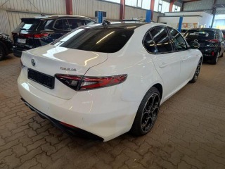 Alfa Romeo Giulia 2.0 Turbo 206kW AT8-Q4 Ve 2024