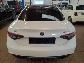 Alfa Romeo Giulia 2.0 Turbo 206kW AT8-Q4 Ve 2024