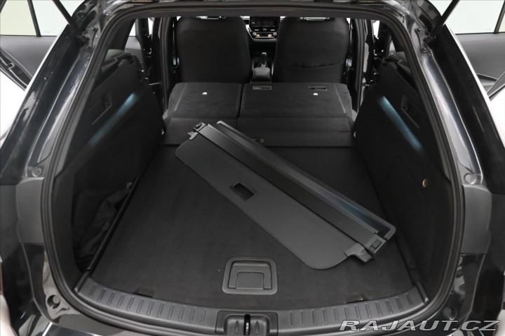 Toyota Corolla 2,0 VVTi HEV 135 kW CVT Z 2022