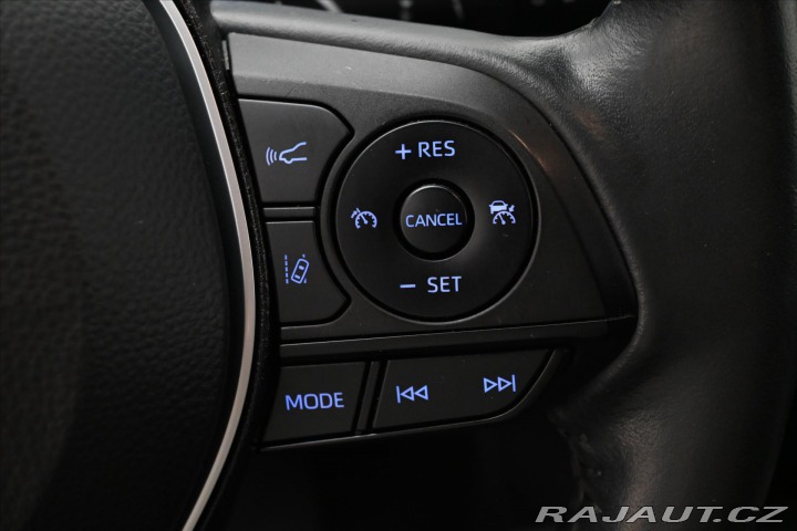 Toyota Corolla 2,0 VVTi HEV 135 kW CVT Z 2022