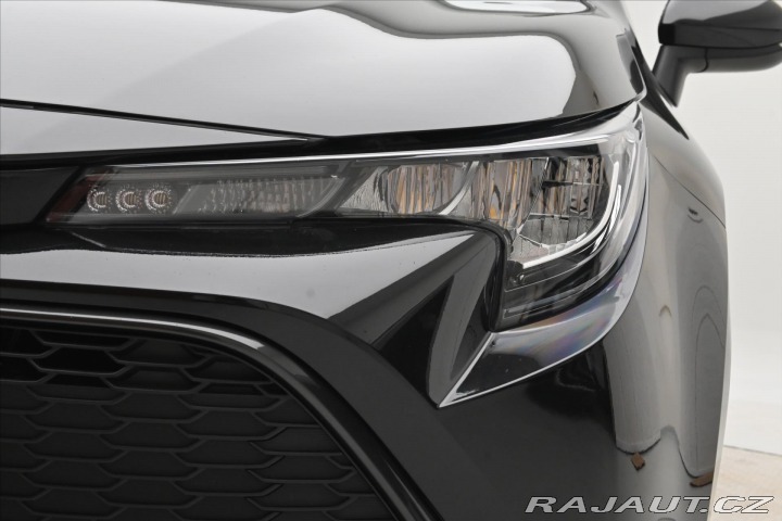 Toyota Corolla 2,0 VVTi HEV 135 kW CVT Z 2022