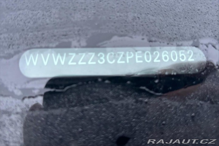 Volkswagen Passat 2,0 TDI 110 kW DSG Busine 2022