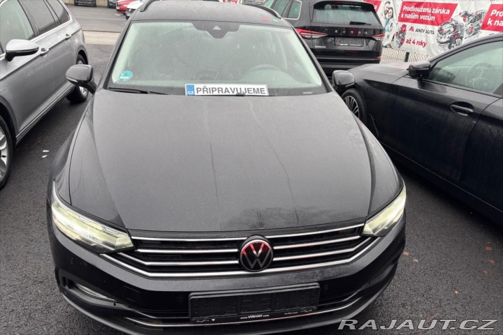 Volkswagen Passat 2,0 TDI 110 kW DSG Busine 2022