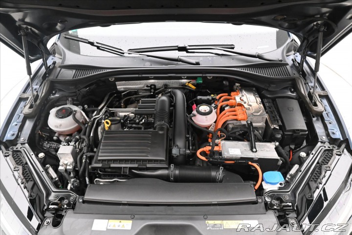 Škoda Superb 1,4 TSI iV 160 kW DSG Sty 2021